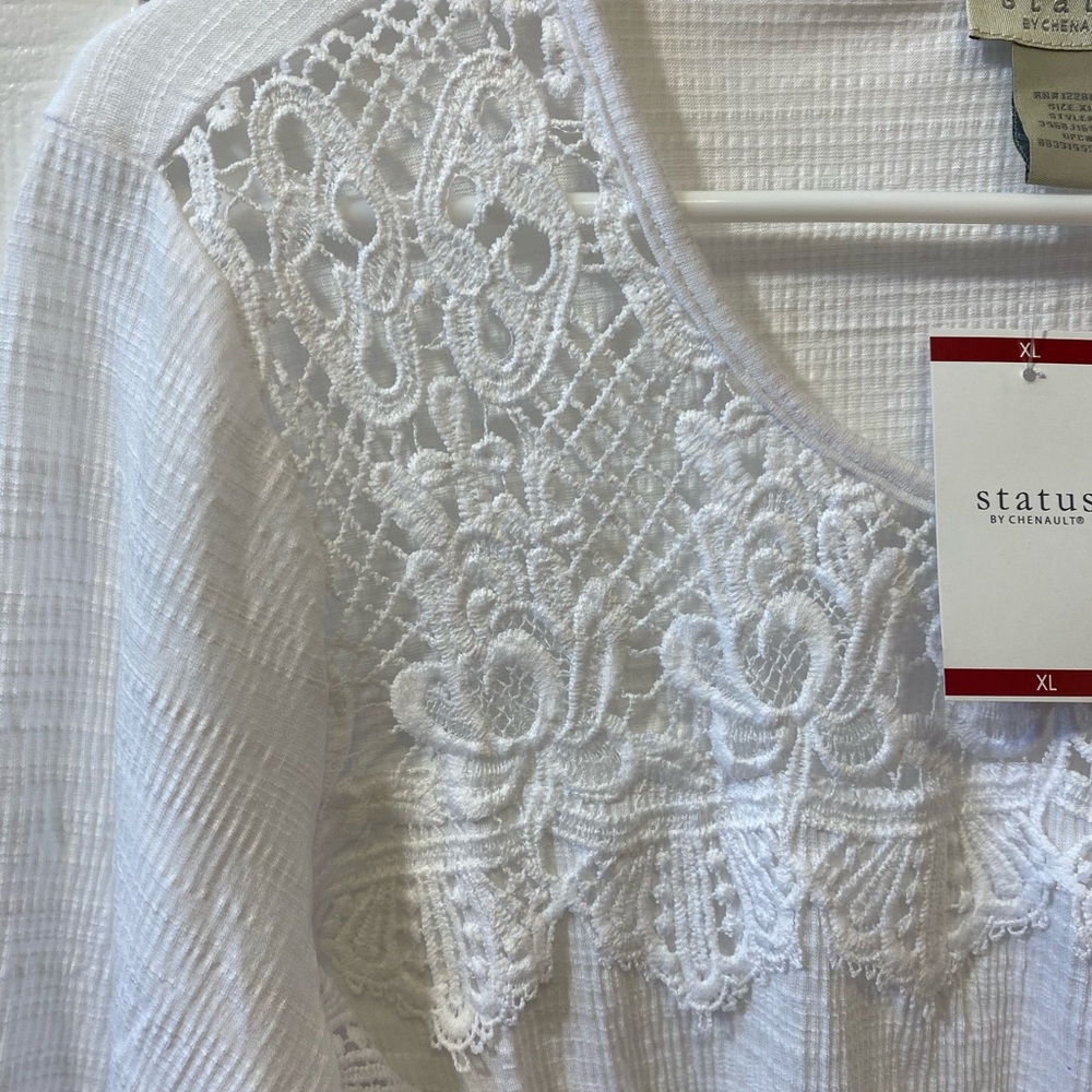 “Status” White blouse - Picture 2 of 4